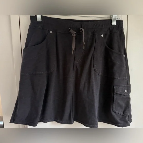 Kuhl Women's Mova Skort in charcoal heather, S, MSRP $70 - Picture 6 of 16